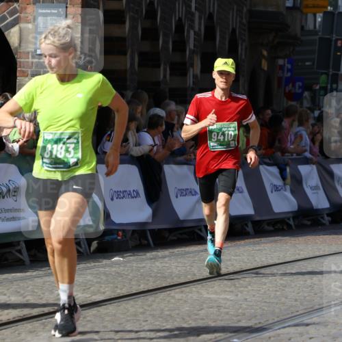 13.09.2026 - 21. swb-Marathon Bremen Strokosch-Dieckow http://msf.ph/oto/10324873 13.09.2026 13:11:01 Ziel 384, 1181, 1385, 1498, 1554, 2347, 2605, 4727, 5066, 5152, 5155, 5168, 5314, 5387, 5620, 5648, 6267, 7115, 7881, 9659, 13248, 335, 1349, 2087, 3440, 3448, 3484, 3647, 4429, 6471, 8183, 8474, 9410, 9618, 9762 meine-sportfotos.de