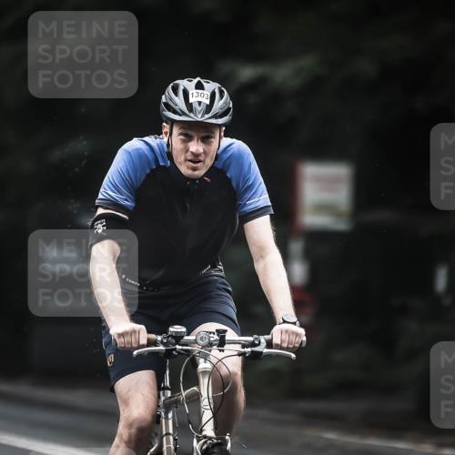 13.09.2026 - Stadtparktriathlon H.Heesch http://msf.ph/oto/10324925 13.09.2026 12:43:06 Radfahren 1073, 1084, 1178, 1290, 1303 meine-sportfotos.de