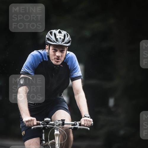 13.09.2026 - Stadtparktriathlon H.Heesch http://msf.ph/oto/10324929 13.09.2026 12:43:06 Radfahren 1073, 1084, 1178, 1290, 1303 meine-sportfotos.de