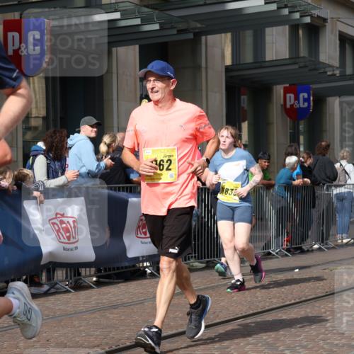 13.09.2026 - 21. swb-Marathon Bremen Strokosch-Dieckow http://msf.ph/oto/10324955 13.09.2026 11:00:31 Ziel 10093, 10263, 10272, 10275, 10306, 10367, 10368, 10428, 10753, 10857, 11055, 11162, 11180, 11247, 11343, 11359, 11475, 11540, 11556, 11687, 11708, 11728, 11797, 11804, 11819, 11838, 11959, 12006, 12116, 12397, 12428, 12430, 10144, 10272, 10275, 10369, 10677, 10801, 10810, 11016, 11045, 11126, 11129, 11547, 11623, 11769, 12018, 12105, 12106, 12190, 12291, 12352, 12394, 12530, 12531 meine-sportfotos.de