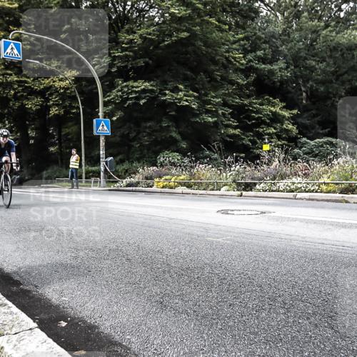 13.09.2026 - Stadtparktriathlon H.Heesch http://msf.ph/oto/10324958 13.09.2026 11:30:31 Radfahren 757, 790 meine-sportfotos.de