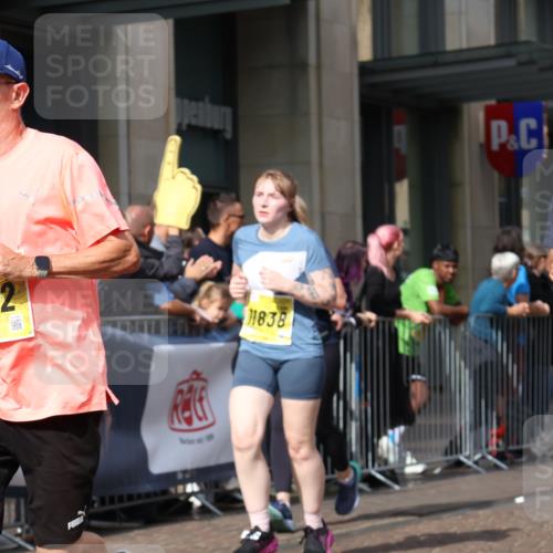 13.09.2026 - 21. swb-Marathon Bremen Strokosch-Dieckow http://msf.ph/oto/10324961 13.09.2026 11:00:31 Ziel 10093, 10263, 10272, 10275, 10306, 10367, 10368, 10428, 10753, 10857, 11055, 11162, 11180, 11247, 11343, 11359, 11475, 11540, 11556, 11687, 11708, 11728, 11797, 11804, 11819, 11838, 11959, 12006, 12116, 12397, 12428, 12430, 10144, 10272, 10275, 10369, 10677, 10801, 10810, 11016, 11045, 11126, 11129, 11547, 11623, 11769, 12018, 12105, 12106, 12190, 12291, 12352, 12394, 12530, 12531 meine-sportfotos.de
