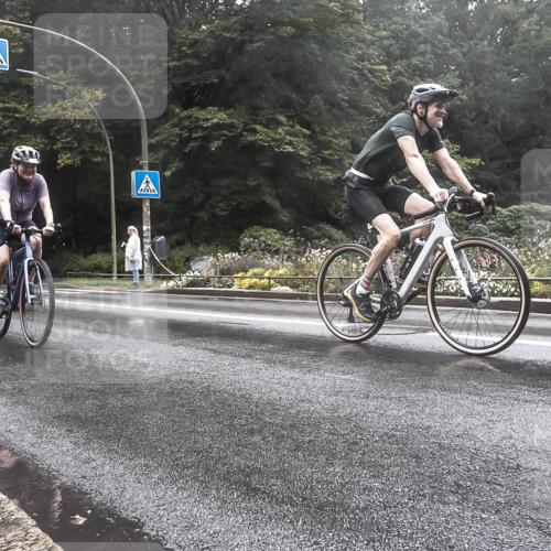 13.09.2026 - Stadtparktriathlon H.Heesch http://msf.ph/oto/10324970 13.09.2026 12:41:09 Radfahren 1160, 1191, 1205 meine-sportfotos.de