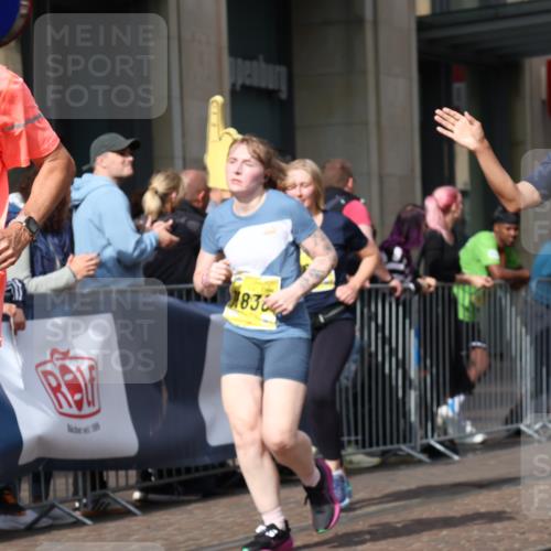 13.09.2026 - 21. swb-Marathon Bremen Strokosch-Dieckow http://msf.ph/oto/10324972 13.09.2026 11:00:32 Ziel 10093, 10263, 10306, 10367, 10368, 10428, 10753, 10857, 11055, 11162, 11180, 11247, 11343, 11359, 11475, 11540, 11556, 11687, 11708, 11728, 11797, 11804, 11819, 11838, 11959, 12006, 12085, 12116, 12397, 12428, 12430, 10144, 10272, 10275, 10369, 10677, 10801, 10810, 11016, 11045, 11126, 11129, 11180, 11547, 11623, 11708, 11769, 12018, 12105, 12106, 12190, 12291, 12352, 12394, 12530, 12531 meine-sportfotos.de