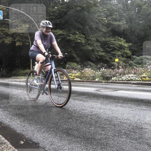 13.09.2026 - Stadtparktriathlon H.Heesch http://msf.ph/oto/10324975 13.09.2026 12:41:09 Radfahren 1160, 1191, 1205 meine-sportfotos.de