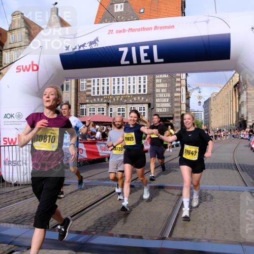 13.09.2026 - 21. swb-Marathon Bremen Tim E. http://msf.ph/oto/10324977 13.09.2026 11:00:35 Ziel 10144, 10677, 10801, 10810, 11016, 11045, 11129, 11547, 11587, 11588, 11589, 11623, 11907, 12105, 12106, 12190, 12291, 12352, 12394, 12530, 12531 meine-sportfotos.de