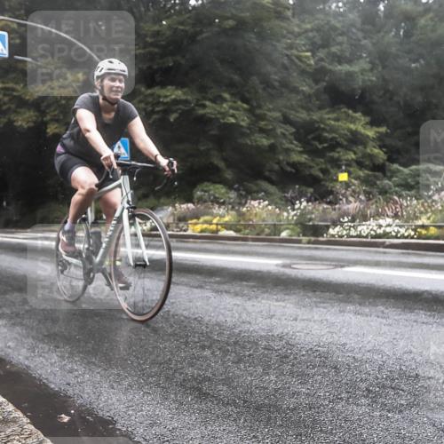 13.09.2026 - Stadtparktriathlon H.Heesch http://msf.ph/oto/10325011 13.09.2026 12:41:39 Radfahren 1086, 1249, 1264 meine-sportfotos.de