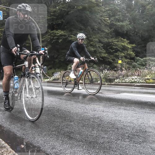 13.09.2026 - Stadtparktriathlon H.Heesch http://msf.ph/oto/10325020 13.09.2026 12:41:43 Radfahren 1058, 1085, 1094, 1243, 1249, 1264 meine-sportfotos.de