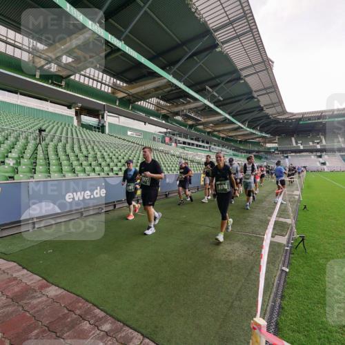 13.09.2026 - 21. swb-Marathon Bremen Michael Burmester http://msf.ph/oto/10325045 13.09.2026 13:28:24 Laufen im Stadion 111, 186, 220, 357, 364, 422, 476, 478, 597, 685, 726, 729, 829, 888, 925, 986, 1079, 1220, 1298, 1325, 1384, 1412, 1496, 1608, 1615, 1741, 1769, 1777, 1958, 1961, 1984, 2236, 2326, 2365, 2404, 2472, 2502, 2507, 2574, 2593, 2725, 2743, 2748, 2862, 2868, 2875, 2876, 2923, 2924, 2991, 3020, 3045, 3050, 3061, 3073, 3154, 3184, 3219, 3238, 3274, 3321, 3361, 3589, 3592, 3594, 3595, 3678, 3694, 3755, 3756, 3798, 3826, 3853, 3885, 3907, 3953, 3978, 3987, 4108, 4238, 4457, 4660 meine-sportfotos.de