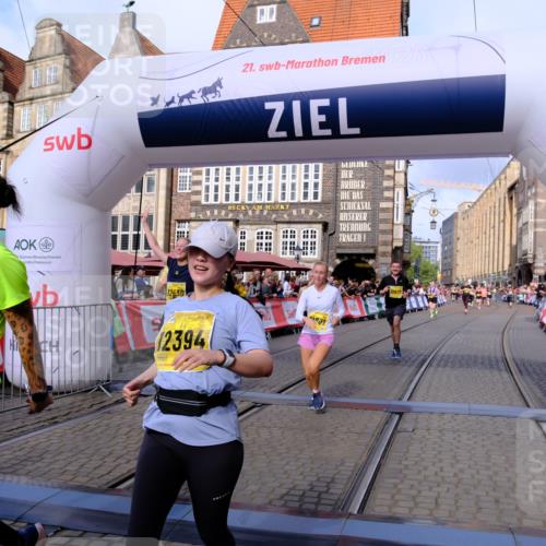 13.09.2026 - 21. swb-Marathon Bremen Tim E. http://msf.ph/oto/10325068 13.09.2026 11:00:38 Ziel 10144, 10677, 10801, 10810, 11016, 11045, 11126, 11129, 11547, 11623, 12018, 12105, 12106, 12190, 12291, 12352, 12394, 12530, 12531 meine-sportfotos.de