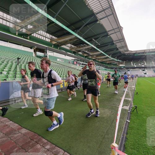 13.09.2026 - 21. swb-Marathon Bremen Michael Burmester http://msf.ph/oto/10325079 13.09.2026 13:28:27 Laufen im Stadion 111, 186, 220, 357, 364, 422, 476, 478, 597, 685, 726, 729, 829, 888, 925, 986, 1079, 1220, 1298, 1325, 1384, 1412, 1496, 1608, 1615, 1741, 1769, 1777, 1958, 1961, 1984, 2236, 2326, 2365, 2472, 2502, 2507, 2574, 2593, 2725, 2743, 2748, 2862, 2868, 2875, 2876, 2923, 2924, 2991, 3020, 3045, 3050, 3061, 3073, 3154, 3184, 3219, 3238, 3274, 3321, 3361, 3589, 3592, 3594, 3595, 3678, 3694, 3755, 3756, 3798, 3826, 3853, 3885, 3907, 3953, 3965, 3971, 3978, 3987, 4108, 4238, 4457, 4660 meine-sportfotos.de