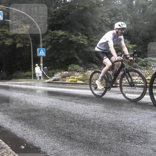 13.09.2026 - Stadtparktriathlon H.Heesch http://msf.ph/oto/10325085 13.09.2026 12:42:06 Radfahren 1089, 1196, 1210, 1276, 1293 meine-sportfotos.de