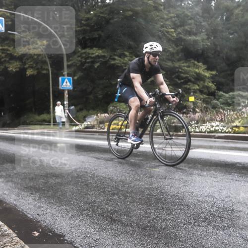 13.09.2026 - Stadtparktriathlon H.Heesch http://msf.ph/oto/10325090 13.09.2026 12:42:07 Radfahren 1196, 1210, 1276, 1293 meine-sportfotos.de