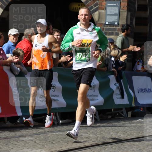 13.09.2026 - 21. swb-Marathon Bremen Strokosch-Dieckow http://msf.ph/oto/10325105 13.09.2026 13:11:10 Ziel 384, 1385, 1498, 2021, 2347, 2759, 4023, 4475, 4571, 5066, 5079, 5155, 5168, 5314, 5387, 5648, 7115, 7136, 9622, 9659, 13248, 1349, 2087, 3440, 3899, 6274, 8474, 9291, 9618, 9762 meine-sportfotos.de