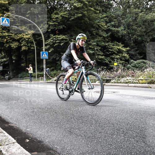 13.09.2026 - Stadtparktriathlon H.Heesch http://msf.ph/oto/10325107 13.09.2026 11:31:17 Radfahren 678, 690, 748, 800 meine-sportfotos.de