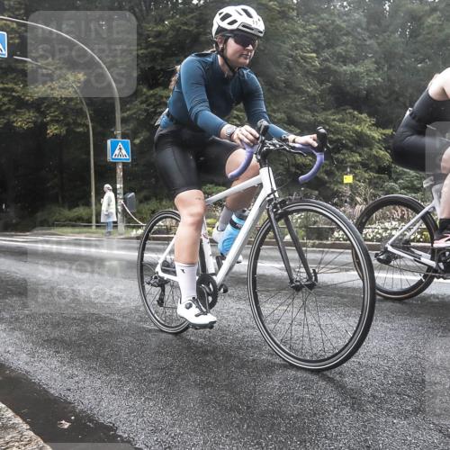 13.09.2026 - Stadtparktriathlon H.Heesch http://msf.ph/oto/10325114 13.09.2026 12:42:27 Radfahren 1100, 1106, 1139, 1144 meine-sportfotos.de