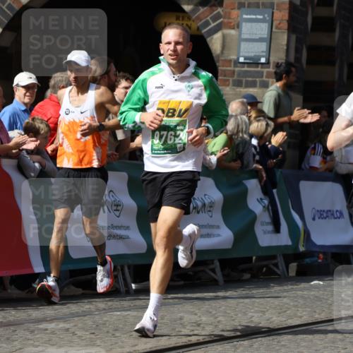 13.09.2026 - 21. swb-Marathon Bremen Strokosch-Dieckow http://msf.ph/oto/10325116 13.09.2026 13:11:10 Ziel 384, 1385, 1498, 2021, 2347, 2759, 4023, 4475, 4571, 5066, 5079, 5155, 5168, 5314, 5387, 5648, 7115, 7136, 9622, 9659, 13248, 1349, 2087, 3440, 3899, 6274, 8474, 9291, 9618, 9762 meine-sportfotos.de