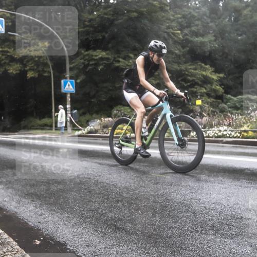 13.09.2026 - Stadtparktriathlon H.Heesch http://msf.ph/oto/10325123 13.09.2026 12:42:30 Radfahren 1043, 1100, 1106, 1139, 1159 meine-sportfotos.de