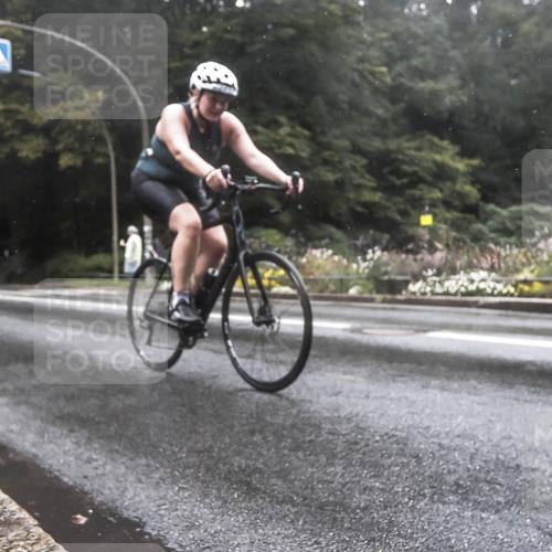 13.09.2026 - Stadtparktriathlon H.Heesch http://msf.ph/oto/10325127 13.09.2026 12:42:31 Radfahren 1043, 1106, 1139, 1159 meine-sportfotos.de