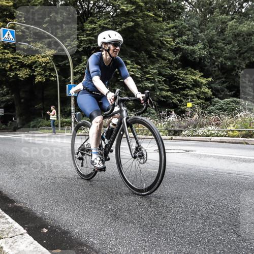 13.09.2026 - Stadtparktriathlon H.Heesch http://msf.ph/oto/10325151 13.09.2026 11:31:47 Radfahren 732 meine-sportfotos.de