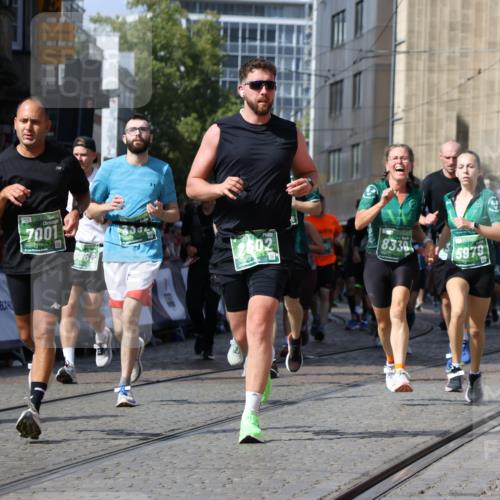 13.09.2026 - 21. swb-Marathon Bremen Strokosch-Dieckow http://msf.ph/oto/10325166 13.09.2026 13:31:20 Ziel 244, 1189, 1479, 2513, 2802, 2902, 3360, 3800, 4251, 4647, 5600, 5846, 5900, 6307, 6419, 6732, 7198, 7359, 7637, 7760, 7798, 7882, 8382, 8543, 8616, 9274, 9290, 9507, 9767, 9937, 9958, 9962, 9969, 9976, 9977, 13152, 13215, 922, 1600, 1627, 2602, 2707, 3152, 3343, 3392, 3579, 3859, 4258, 4273, 4692, 4889, 5375, 5504, 5979, 6039, 6147, 6581, 6968, 6971, 7001, 7032, 8042, 8205, 8239, 8339, 8364, 8495, 8522, 9155, 9293, 9903 meine-sportfotos.de