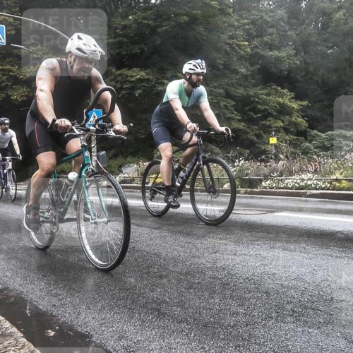 13.09.2026 - Stadtparktriathlon H.Heesch http://msf.ph/oto/10325167 13.09.2026 12:42:55 Radfahren 1025, 1031, 1239, 1306 meine-sportfotos.de