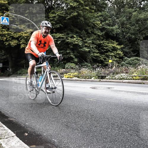 13.09.2026 - Stadtparktriathlon H.Heesch http://msf.ph/oto/10325189 13.09.2026 11:32:22 Radfahren 658, 714, 767, 773, 780 meine-sportfotos.de