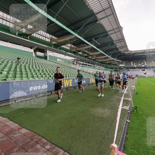 13.09.2026 - 21. swb-Marathon Bremen Michael Burmester http://msf.ph/oto/10325201 13.09.2026 13:28:42 Laufen im Stadion 111, 220, 357, 422, 476, 478, 597, 685, 726, 729, 754, 829, 888, 925, 986, 1079, 1220, 1298, 1325, 1384, 1412, 1496, 1608, 1615, 1741, 1769, 1777, 1958, 1961, 1984, 2236, 2326, 2365, 2436, 2472, 2502, 2574, 2593, 2725, 2740, 2743, 2862, 2868, 2876, 2923, 2924, 2991, 3020, 3061, 3073, 3129, 3154, 3219, 3238, 3274, 3321, 3361, 3589, 3592, 3594, 3595, 3605, 3678, 3694, 3755, 3758, 3798, 3826, 3853, 3885, 3907, 3953, 3965, 3971, 3978, 3987, 4011, 4108, 4238, 4457, 4660 meine-sportfotos.de