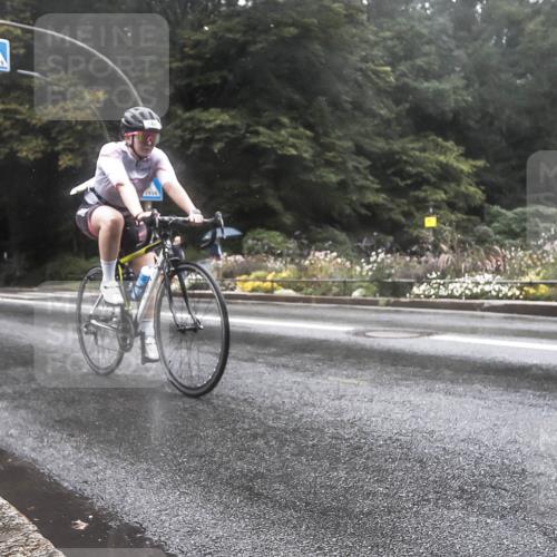 13.09.2026 - Stadtparktriathlon H.Heesch http://msf.ph/oto/10325209 13.09.2026 12:43:24 Radfahren 1077, 1104, 1113, 1199, 1229 meine-sportfotos.de