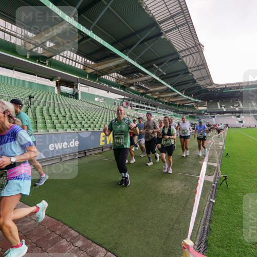 13.09.2026 - 21. swb-Marathon Bremen Michael Burmester http://msf.ph/oto/10325214 13.09.2026 13:28:44 Laufen im Stadion 111, 220, 357, 422, 476, 478, 597, 685, 726, 729, 754, 829, 888, 925, 986, 1079, 1220, 1298, 1325, 1384, 1496, 1608, 1615, 1741, 1769, 1777, 1958, 1961, 1984, 2236, 2326, 2365, 2436, 2472, 2502, 2574, 2593, 2725, 2740, 2743, 2862, 2868, 2876, 2924, 2991, 3020, 3061, 3073, 3129, 3154, 3219, 3238, 3274, 3321, 3361, 3589, 3592, 3594, 3595, 3605, 3678, 3694, 3755, 3758, 3798, 3826, 3853, 3885, 3907, 3953, 3965, 3971, 3978, 3987, 4011, 4108, 4238, 4457, 4660 meine-sportfotos.de