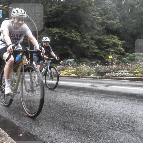 13.09.2026 - Stadtparktriathlon H.Heesch http://msf.ph/oto/10325218 13.09.2026 12:43:26 Radfahren 1077, 1104, 1113, 1199, 1229 meine-sportfotos.de