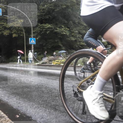 13.09.2026 - Stadtparktriathlon H.Heesch http://msf.ph/oto/10325225 13.09.2026 12:43:27 Radfahren 1077, 1104, 1113, 1199, 1229 meine-sportfotos.de