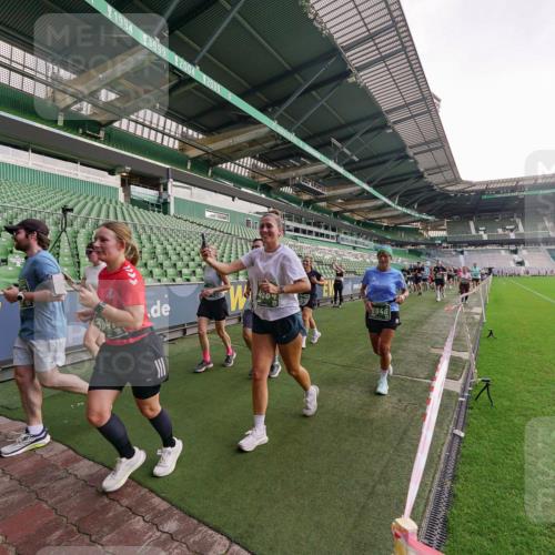 13.09.2026 - 21. swb-Marathon Bremen Michael Burmester http://msf.ph/oto/10325234 13.09.2026 13:28:46 Laufen im Stadion 111, 220, 357, 422, 476, 478, 597, 685, 726, 729, 754, 829, 888, 925, 986, 1079, 1220, 1298, 1325, 1384, 1496, 1608, 1615, 1741, 1769, 1777, 1958, 1984, 2236, 2326, 2365, 2436, 2472, 2502, 2574, 2593, 2740, 2743, 2862, 2868, 2876, 2924, 2991, 3020, 3061, 3073, 3129, 3154, 3219, 3238, 3274, 3321, 3361, 3589, 3594, 3595, 3605, 3678, 3694, 3755, 3758, 3798, 3826, 3853, 3885, 3907, 3953, 3965, 3971, 3978, 3987, 4011, 4108, 4238, 4457, 4660 meine-sportfotos.de