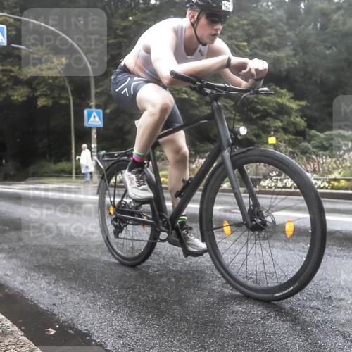 13.09.2026 - Stadtparktriathlon H.Heesch http://msf.ph/oto/10325236 13.09.2026 12:43:48 Radfahren 1090, 1277 meine-sportfotos.de