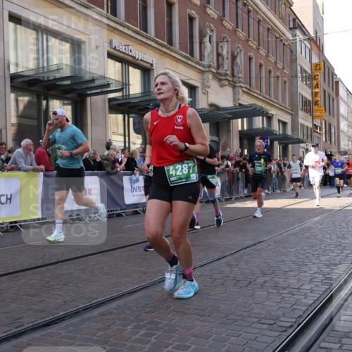 13.09.2026 - 21. swb-Marathon Bremen Strokosch-Dieckow http://msf.ph/oto/10325242 13.09.2026 13:19:48 Ziel 205, 411, 431, 495, 511, 655, 1053, 1058, 1252, 1390, 1537, 1551, 1750, 1931, 1972, 2122, 2343, 2807, 2885, 2903, 3240, 3411, 3685, 3690, 4287, 5340, 5389, 5583, 5813, 5837, 6663, 7018, 7341, 7404, 7488, 7531, 7664, 9518, 9756, 13192, 161, 411, 461, 926, 1010, 1232, 1281, 1468, 1535, 1642, 2870, 2906, 3319, 3966, 4101, 4455, 4479, 4480, 4977, 4978, 7037, 7140, 7268, 7655, 7945, 8153, 8185, 8263, 9082, 9359, 9984, 13163 meine-sportfotos.de