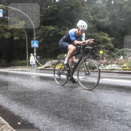13.09.2026 - Stadtparktriathlon H.Heesch http://msf.ph/oto/10325249 13.09.2026 12:43:57 Radfahren 1181, 1209, 1220, 1295 meine-sportfotos.de