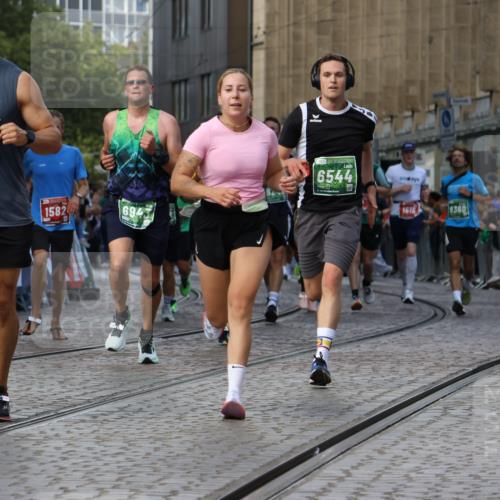 13.09.2026 - 21. swb-Marathon Bremen Strokosch-Dieckow http://msf.ph/oto/10325255 13.09.2026 13:24:55 Ziel 282, 789, 790, 1516, 1582, 2280, 3375, 3524, 3994, 4277, 5328, 5572, 5668, 5669, 5953, 6080, 6626, 7568, 8310, 8636, 8784, 8881, 9264, 9541, 9573, 9676, 10069, 10071, 10097, 1080, 1166, 1264, 1436, 1448, 2322, 3105, 4091, 4113, 4507, 4918, 6079, 6544, 6943, 7409, 8245, 9073, 9152, 9360, 9493, 13088 meine-sportfotos.de