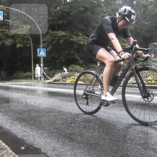 13.09.2026 - Stadtparktriathlon H.Heesch http://msf.ph/oto/10325260 13.09.2026 12:44:05 Radfahren 1169 meine-sportfotos.de