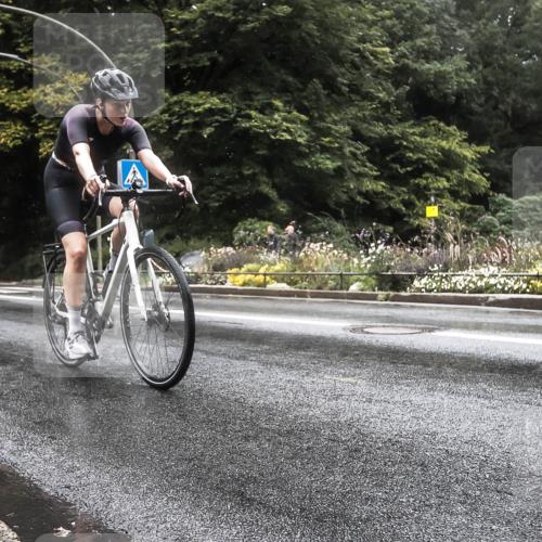 13.09.2026 - Stadtparktriathlon H.Heesch http://msf.ph/oto/10325326 13.09.2026 12:44:43 Radfahren 1121, 1148 meine-sportfotos.de