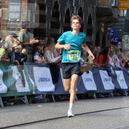 13.09.2026 - 21. swb-Marathon Bremen Strokosch-Dieckow http://msf.ph/oto/10325327 13.09.2026 13:11:16 Ziel 335, 384, 697, 1385, 2021, 2759, 4023, 4475, 4571, 5079, 5155, 5168, 5314, 5387, 6471, 6657, 7115, 7136, 8183, 9410, 9622, 9659, 13248, 382, 3899, 6274, 7109, 9291 meine-sportfotos.de