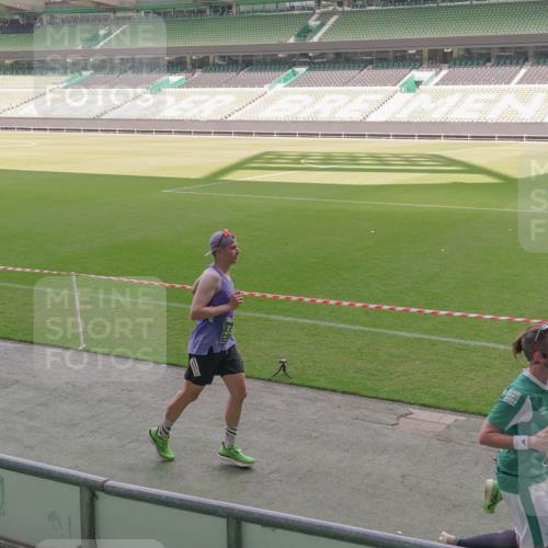 13.09.2026 - 21. swb-Marathon Bremen Michael Burmester http://msf.ph/oto/10325330 13.09.2026 12:54:44 Laufen im Stadion 145, 161, 189, 201, 205, 313, 376, 385, 388, 461, 472, 481, 495, 541, 560, 615, 616, 666, 675, 696, 740, 816, 827, 982, 1053, 1076, 1197, 1207, 1390, 1419, 1433, 1445, 1468, 1551, 1599, 1631, 1658, 1707, 1814, 2055, 2125, 2234, 2251, 2280, 2319, 2362, 2383, 2390, 2401, 2422, 2454, 2474, 2499, 2623, 2701, 2733, 2801, 2824, 2870, 2882, 2913, 2922, 2962, 2971, 2997, 3012, 3054, 3134, 3175, 3206, 3241, 3246, 3346, 3356, 3357, 3413, 3706, 3716, 3836, 4137, 6106 meine-sportfotos.de