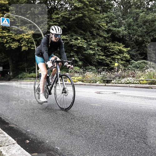 13.09.2026 - Stadtparktriathlon H.Heesch http://msf.ph/oto/10325350 13.09.2026 11:33:10 Radfahren 684, 735, 758, 770 meine-sportfotos.de