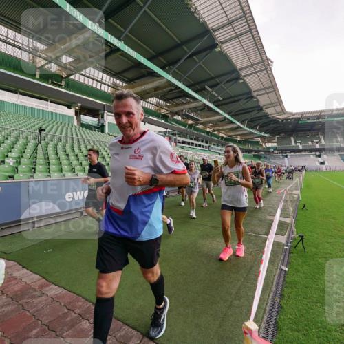 13.09.2026 - 21. swb-Marathon Bremen Michael Burmester http://msf.ph/oto/10325354 13.09.2026 13:28:57 Laufen im Stadion 111, 171, 220, 357, 422, 476, 478, 597, 685, 726, 729, 754, 829, 888, 925, 986, 1079, 1217, 1220, 1270, 1298, 1325, 1384, 1496, 1615, 1741, 1777, 1958, 1984, 2236, 2238, 2326, 2365, 2436, 2472, 2502, 2546, 2574, 2593, 2740, 2743, 2830, 2862, 2868, 2876, 2924, 2991, 3020, 3053, 3061, 3129, 3154, 3219, 3238, 3274, 3321, 3361, 3563, 3589, 3594, 3595, 3605, 3678, 3694, 3755, 3758, 3798, 3826, 3853, 3885, 3898, 3953, 3965, 3971, 3987, 4011, 4108, 4238, 4457, 4660 meine-sportfotos.de
