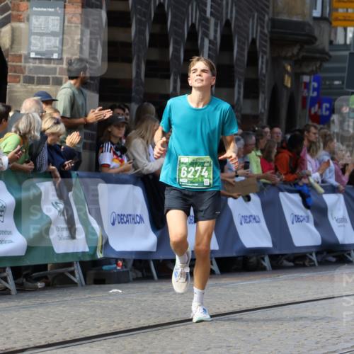 13.09.2026 - 21. swb-Marathon Bremen Strokosch-Dieckow http://msf.ph/oto/10325355 13.09.2026 13:11:16 Ziel 335, 384, 697, 1385, 2021, 2759, 4023, 4475, 4571, 5079, 5155, 5168, 5314, 5387, 6471, 6657, 7115, 7136, 8183, 9410, 9622, 9659, 13248, 382, 3899, 6274, 7109, 9291 meine-sportfotos.de