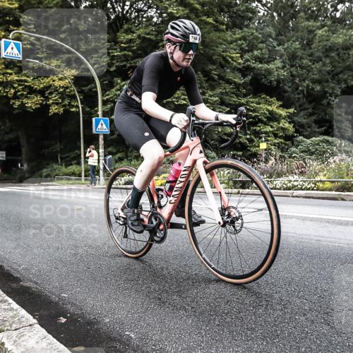13.09.2026 - Stadtparktriathlon H.Heesch http://msf.ph/oto/10325356 13.09.2026 11:33:20 Radfahren 766 meine-sportfotos.de