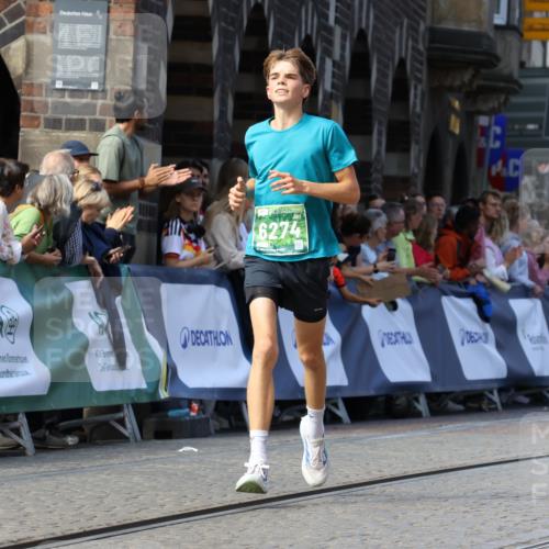 13.09.2026 - 21. swb-Marathon Bremen Strokosch-Dieckow http://msf.ph/oto/10325375 13.09.2026 13:11:17 Ziel 335, 384, 697, 1385, 2021, 2759, 3647, 4023, 4475, 4571, 5079, 5155, 5168, 5314, 5387, 6471, 6657, 7115, 7136, 8183, 9410, 9622, 9659, 13248, 382, 3899, 6274, 7109, 8982, 9291 meine-sportfotos.de