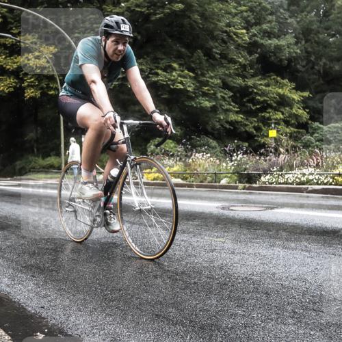 13.09.2026 - Stadtparktriathlon H.Heesch http://msf.ph/oto/10325391 13.09.2026 12:45:09 Radfahren 1203, 1270 meine-sportfotos.de