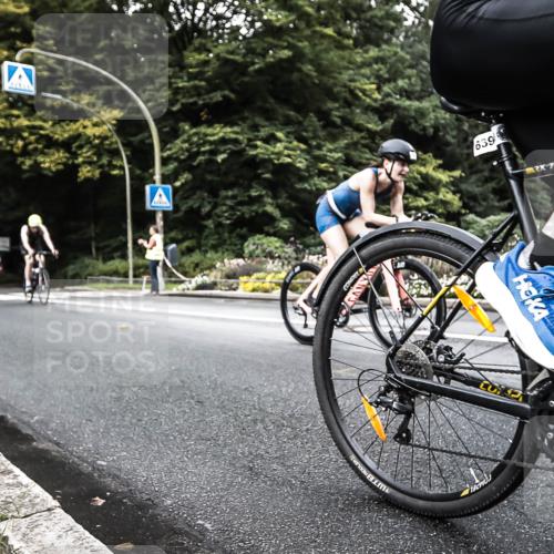 13.09.2026 - Stadtparktriathlon H.Heesch http://msf.ph/oto/10325406 13.09.2026 11:34:08 Radfahren 639, 730, 792, 814, 1798 meine-sportfotos.de