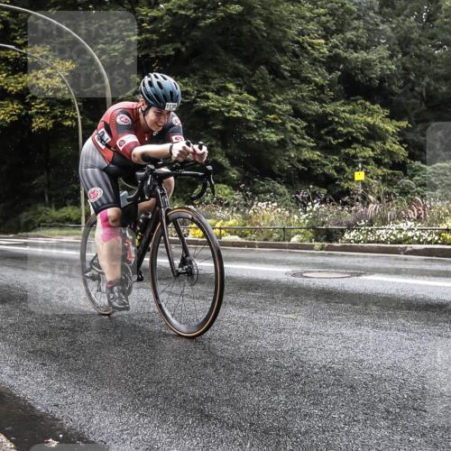 13.09.2026 - Stadtparktriathlon H.Heesch http://msf.ph/oto/10325421 13.09.2026 12:45:41 Radfahren 1137, 1138, 1194 meine-sportfotos.de