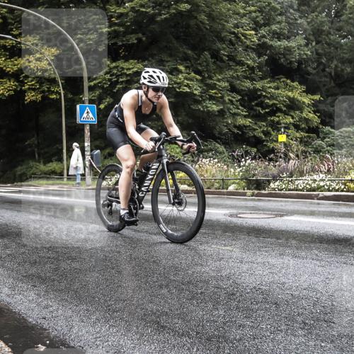 13.09.2026 - Stadtparktriathlon H.Heesch http://msf.ph/oto/10325431 13.09.2026 12:45:44 Radfahren 1138, 1194, 1254 meine-sportfotos.de
